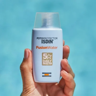 ضد آفتاب فیوژن واترایزدین بدون رنگ مدل fusion water دبی(امارات)